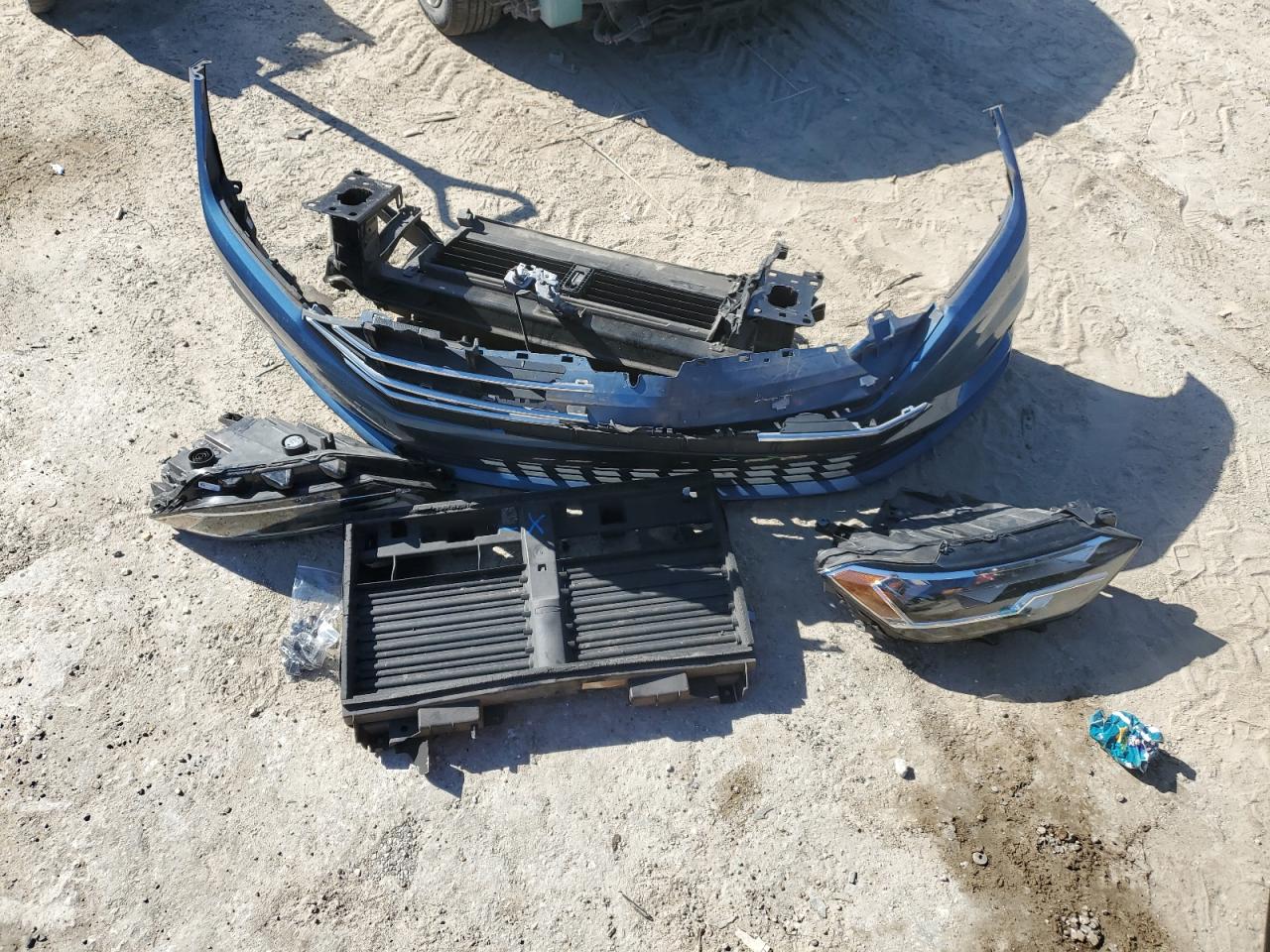 2019 Volkswagen Jetta VIN 3VWCB7BU4KM212218 Copart auction photo, front end damage thumbnail 12