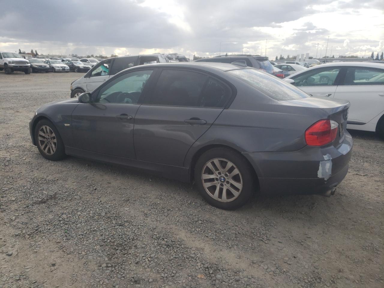 2007 BMW 3er VIN WBAVA37547NL12998 Copart auction photo, front end damage thumbnail 2