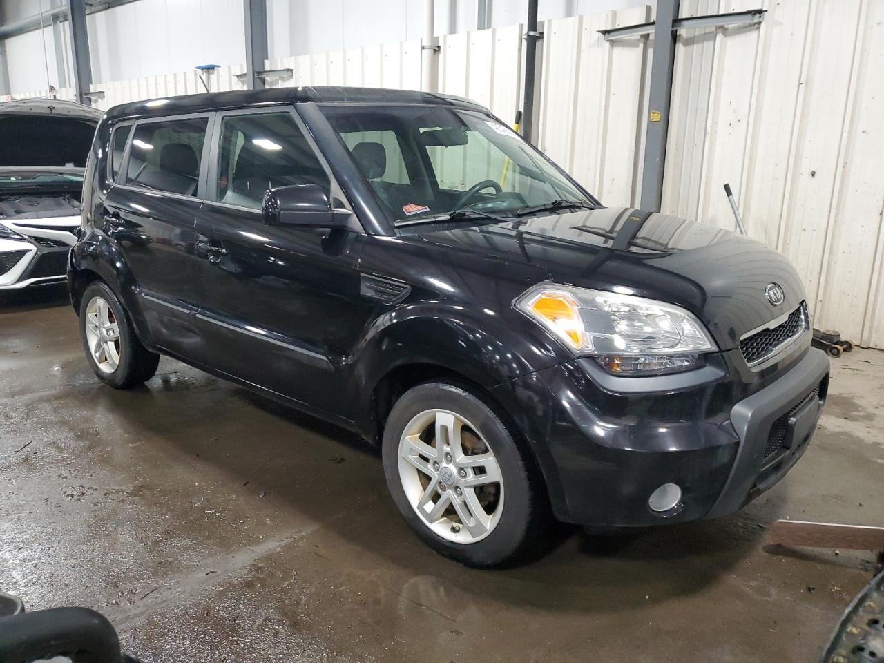 2011 KIA Soul VIN KNDJT2A25B7330475 Copart auction photo, rear end damage thumbnail 4