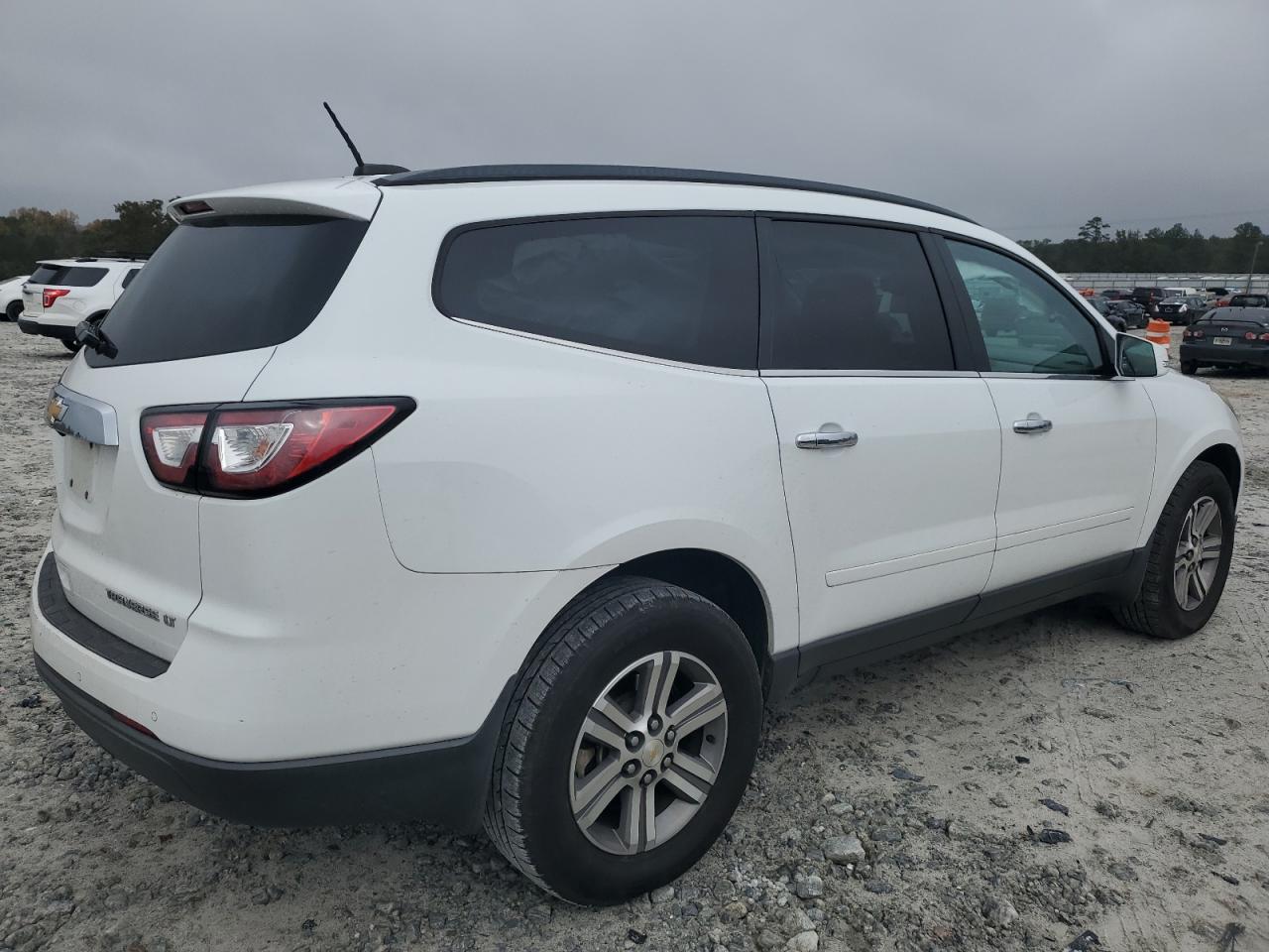 2016 Chevrolet Traverse VIN 1GNKRHKD6GJ173904 Copart auction photo, front end damage thumbnail 3