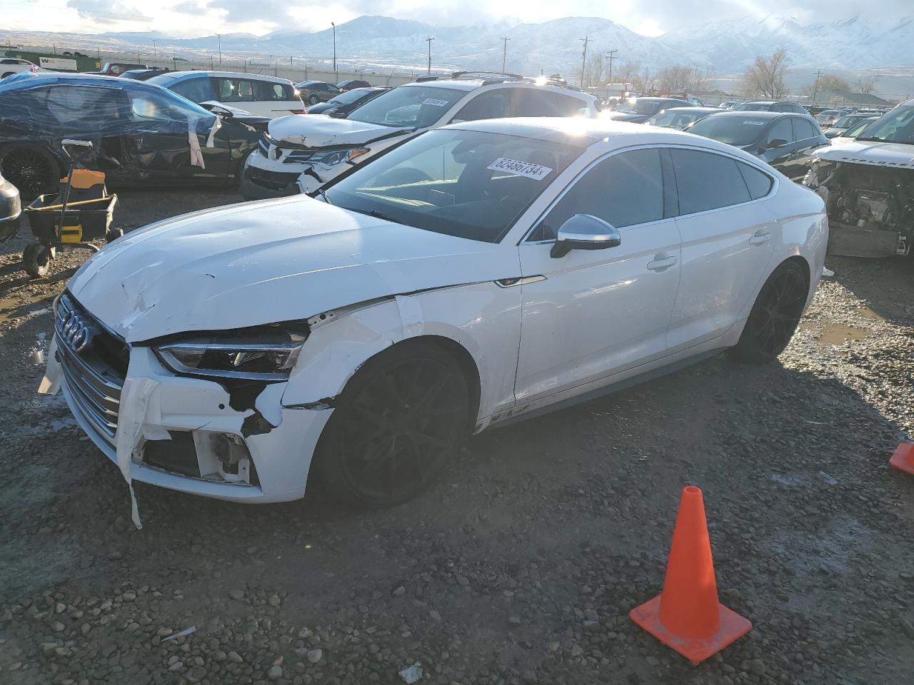 2018 Audi RS5 VIN WAUC4CF59JA047428