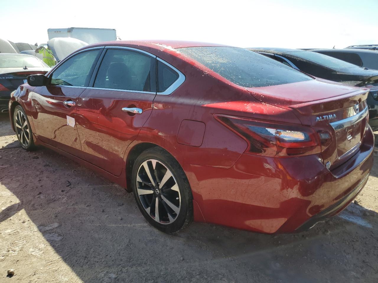 2018 Nissan Altima VIN 1N4AL3AP1JC478927 Copart auction photo, water/flood damage thumbnail 2