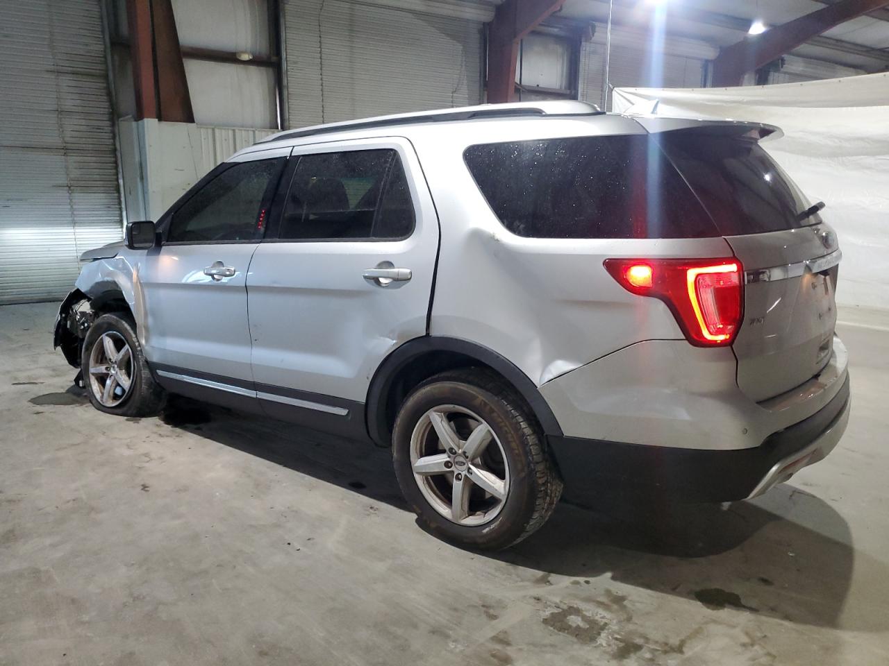 2016 Ford Explorer VIN 1FM5K8D86GGC94175 Copart auction photo, front end / side damage thumbnail 2