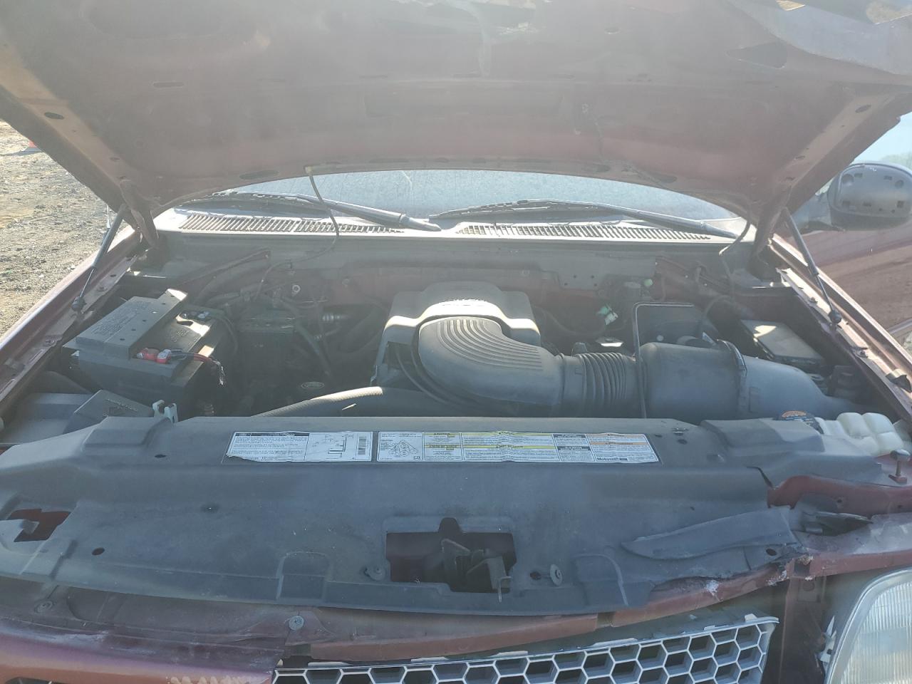 1999 Ford F-150 VIN 1FTRX18W9XNB39154 Copart auction photo, front end damage thumbnail 11