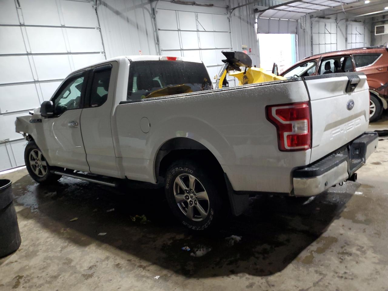 2018 Ford F-150 VIN 1FTFX1E51JFE33521 Copart auction photo, front end / side damage thumbnail 2