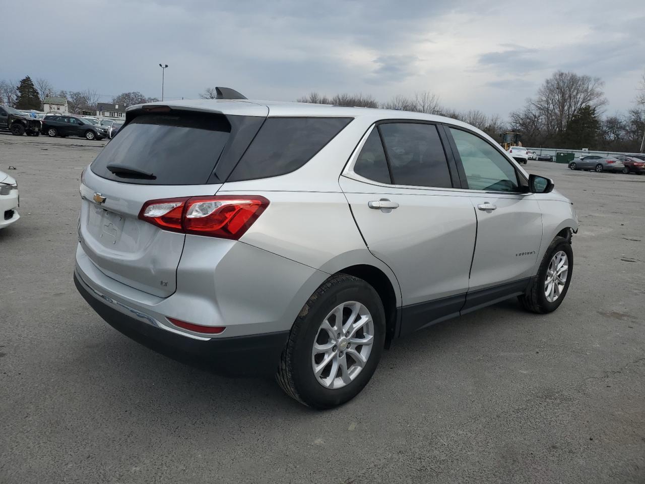 2019 Chevrolet Equinox VIN 3GNAXKEV4KS598709 Copart auction photo, front end damage thumbnail 3