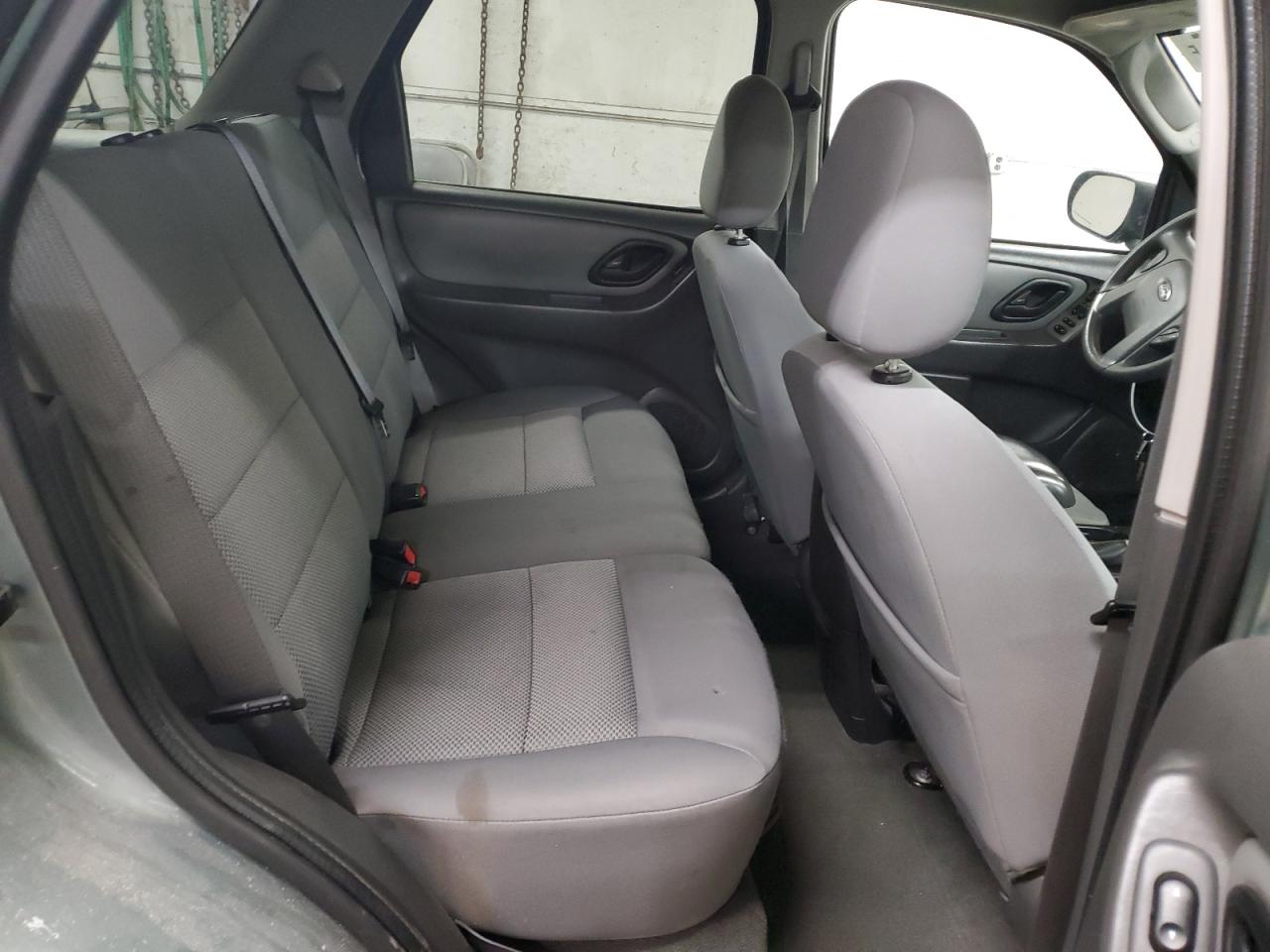 2007 Ford Escape VIN 1FMYU93127KA93095 Copart auction photo, all over damage thumbnail 10