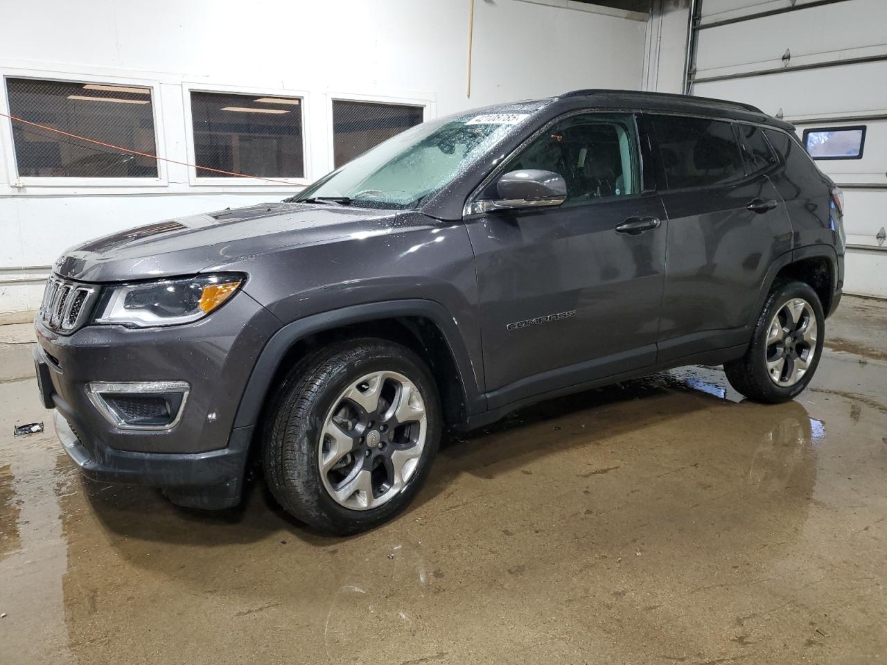 2018 Jeep Compass VIN 3C4NJDCB0JT393316