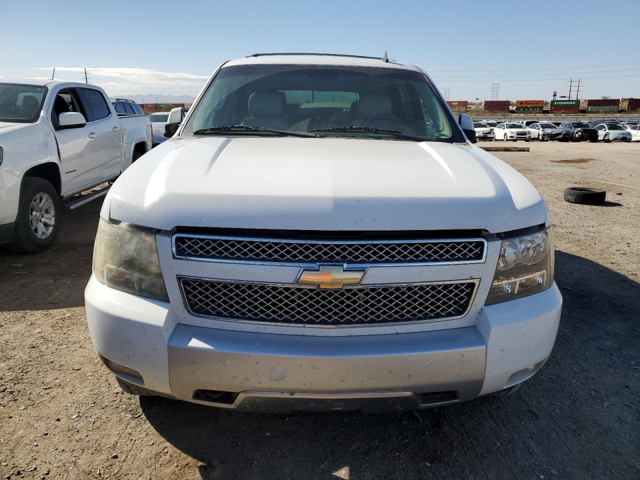 2011 Chevrolet Tahoe VIN 1GNSKBE05BR361835 Copart auction photo, normal wear damage thumbnail 5