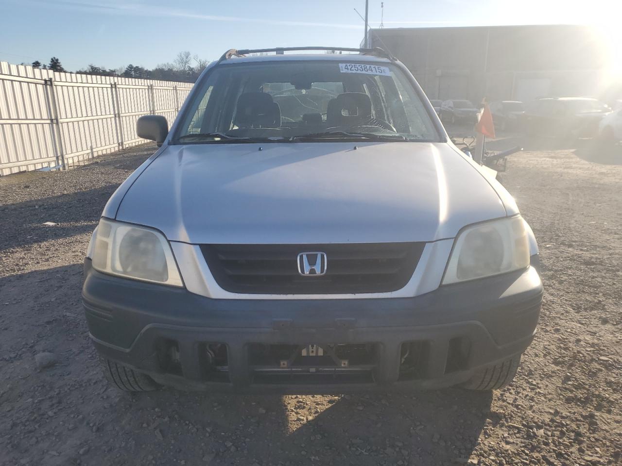 2001 Honda CR-V VIN JHLRD17471S001780 Copart auction photo, normal wear / minor dent/scratches damage thumbnail 5