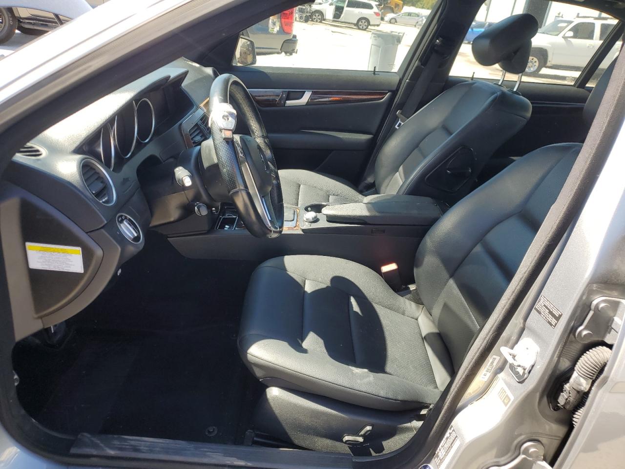 2013 Mercedes-Benz C-klasse VIN WDDGF8AB5DR244665 Copart auction photo, front end damage thumbnail 7