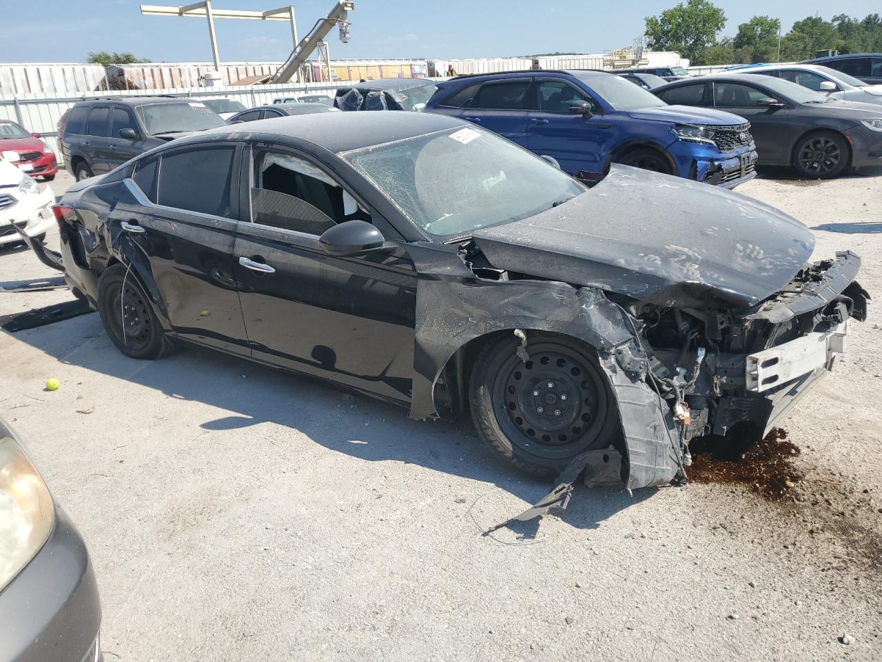 2020 Nissan Altima VIN 1N4BL4BV6LC122886 Copart auction photo, all over damage thumbnail 4