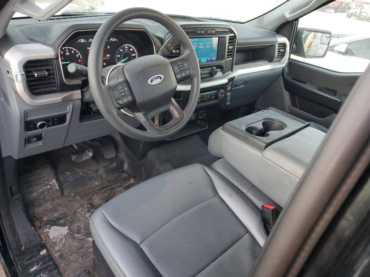 2023 Ford F-150 VIN 1FTMF1CB8PKG03912 Copart auction photo, rear end / minor dent/scratches damage thumbnail 8