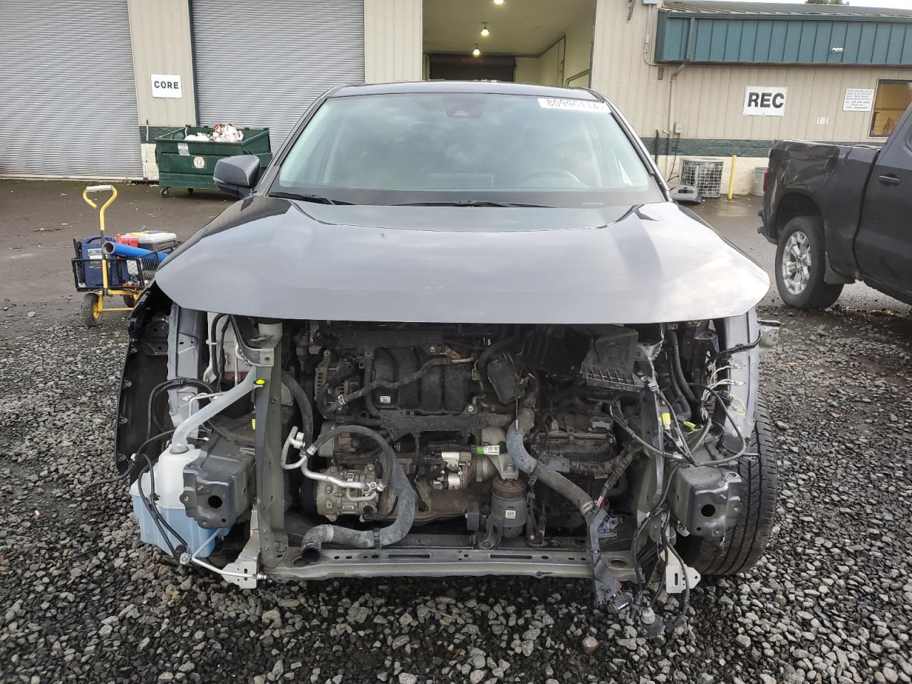 2022 Toyota RAV 4 VIN 2T3G1RFV8NC304488 Copart auction photo, front end / side damage thumbnail 5