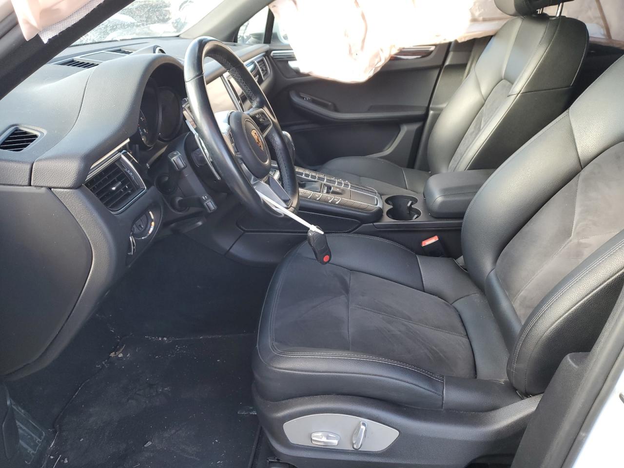 2017 Porsche Macan VIN WP1AA2A50HLB04584 Copart auction photo, side / top/roof damage thumbnail 7