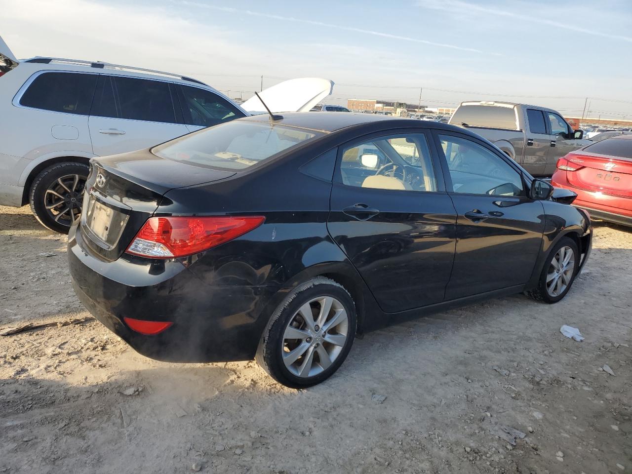 2013 Hyundai Accent VIN KMHCU4AE4DU574923 Copart auction photo, front end / rear end damage thumbnail 3