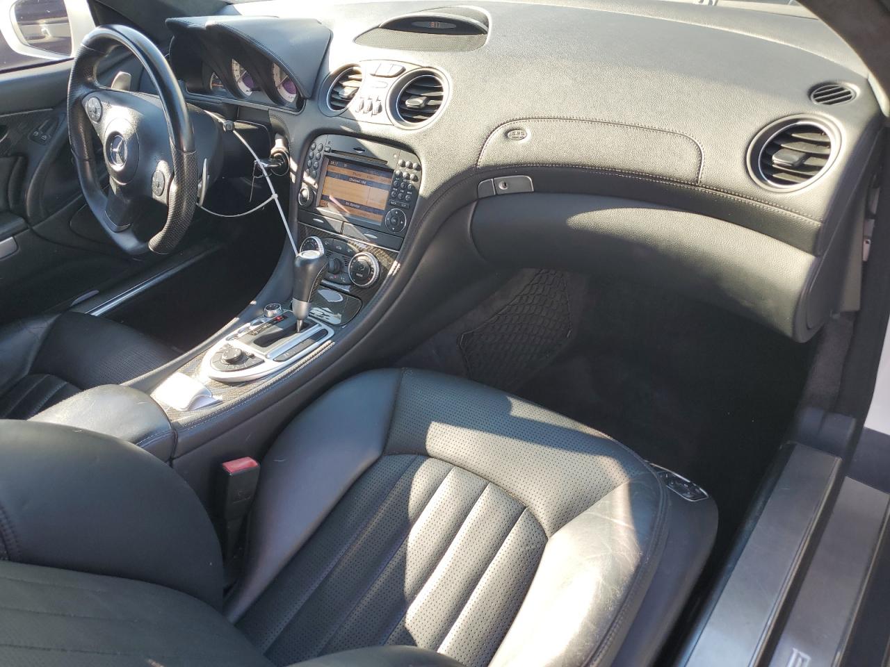 2011 Mercedes-Benz SL-klasse VIN WDBSK7AA2BF161192 Copart auction photo, front end damage thumbnail 8