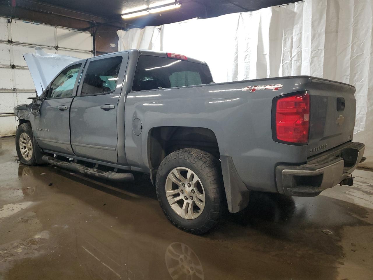 2015 Chevrolet Silverado VIN 3GCUKREC7FG337868 Copart auction photo, front end / side damage thumbnail 2