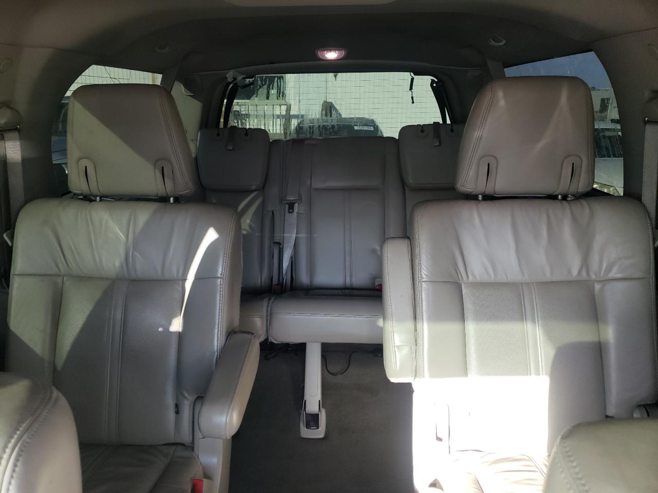 2015 Lincoln Navigator VIN 5LMJJ3JT4FEJ00327 Copart auction photo, water/flood / front end damage thumbnail 10