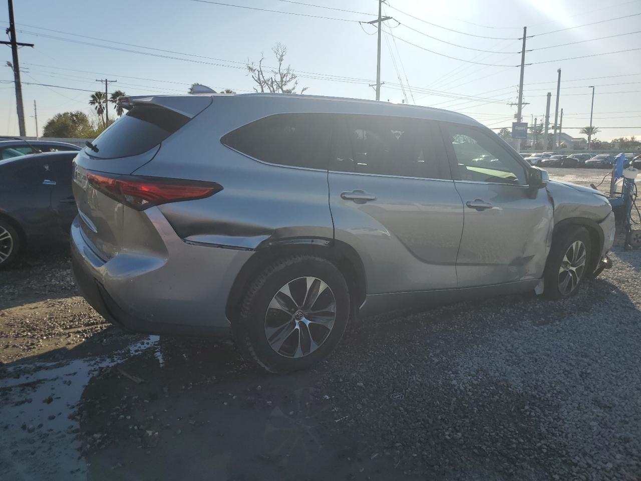 2020 Toyota Highlander VIN 5TDHZRAH3LS507994 Copart auction photo, all over damage thumbnail 3