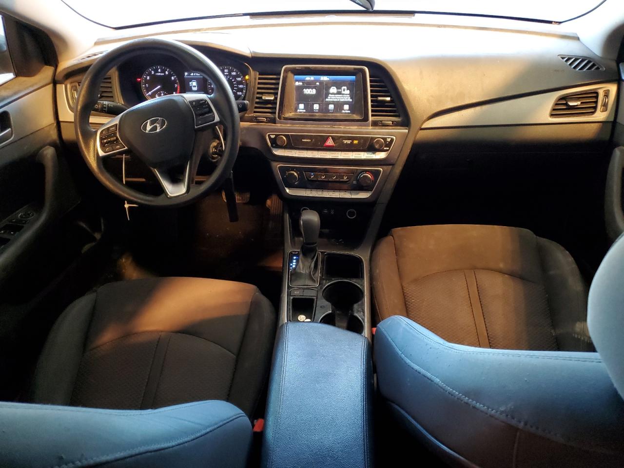 2019 Hyundai Sonata VIN 5NPE24AF4KH765664 Copart auction photo, front end / minor dent/scratches damage thumbnail 8
