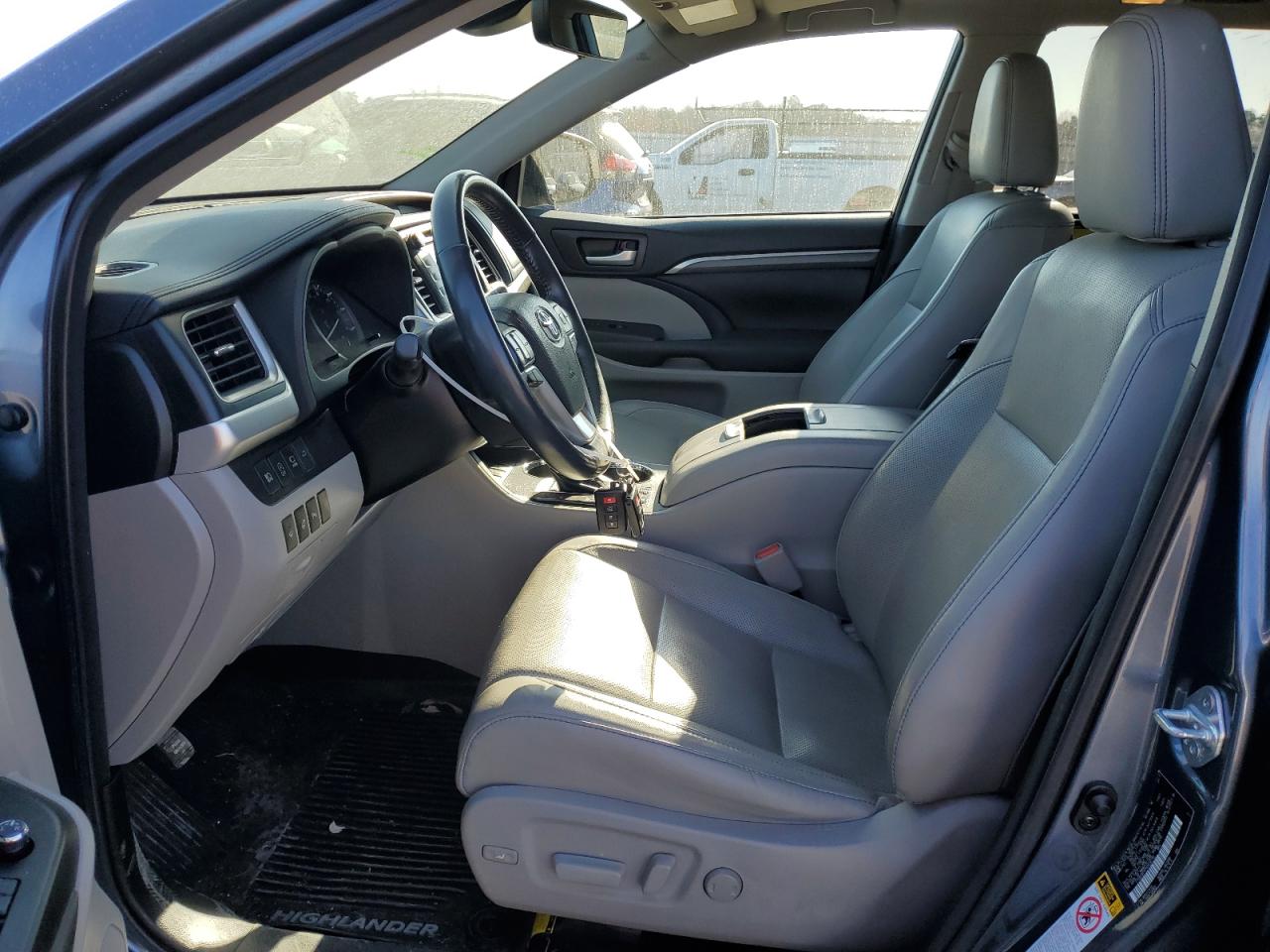 2017 Toyota Highlander VIN 5TDDZRFH7HS420730 Copart auction photo, rear end / side damage thumbnail 7