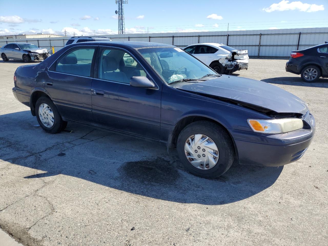 1999 Toyota Camry VIN JT2BG28K1X0320663 Copart auction photo, front end damage thumbnail 4