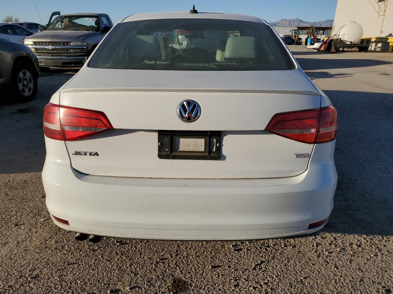 2015 Volkswagen Jetta VIN 3VWD17AJ3FM219990 Copart auction photo, minor dent/scratches damage thumbnail 6