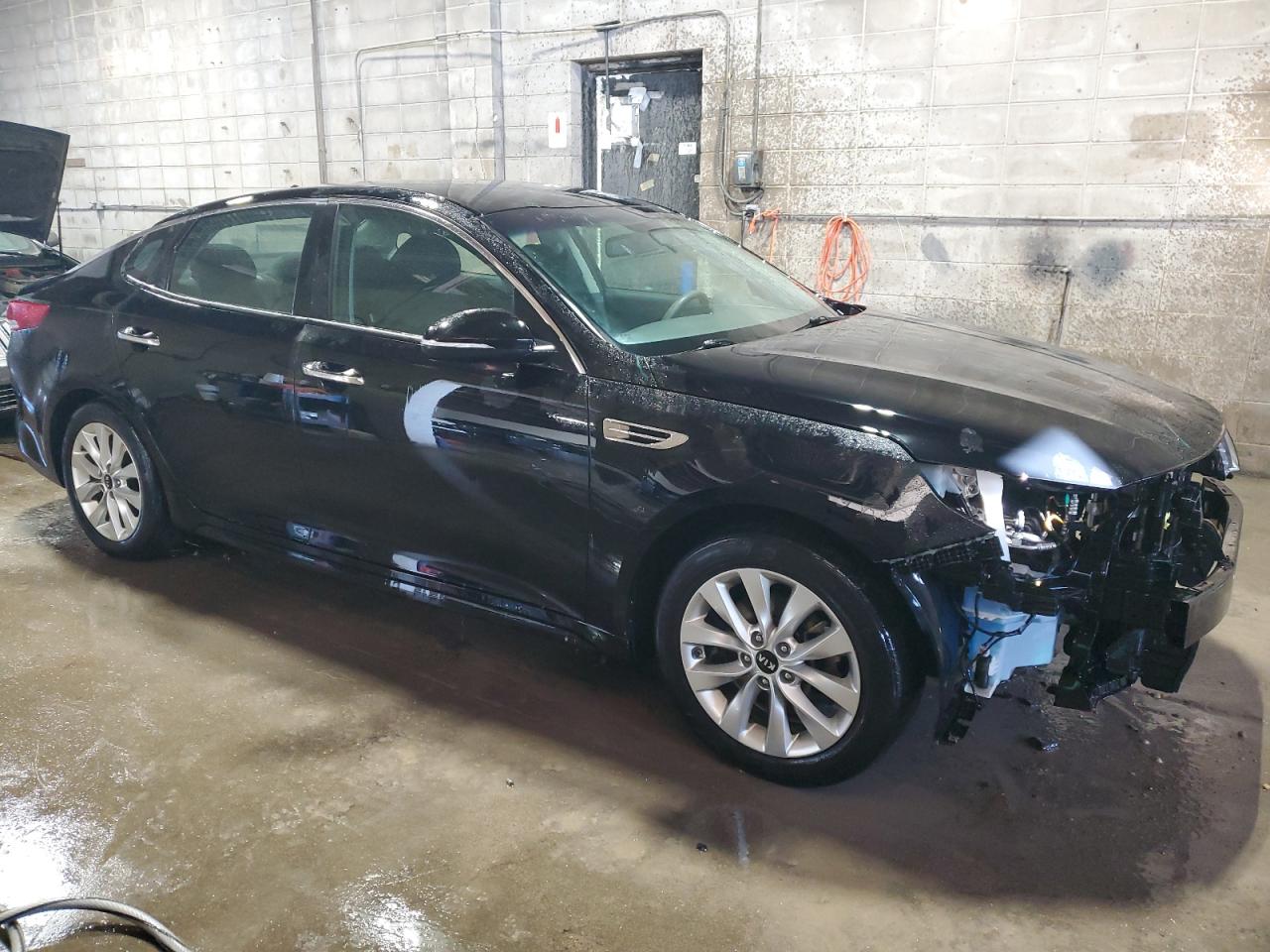 2018 KIA Optima VIN 5XXGT4L33JG256751 Copart auction photo, front end damage thumbnail 4