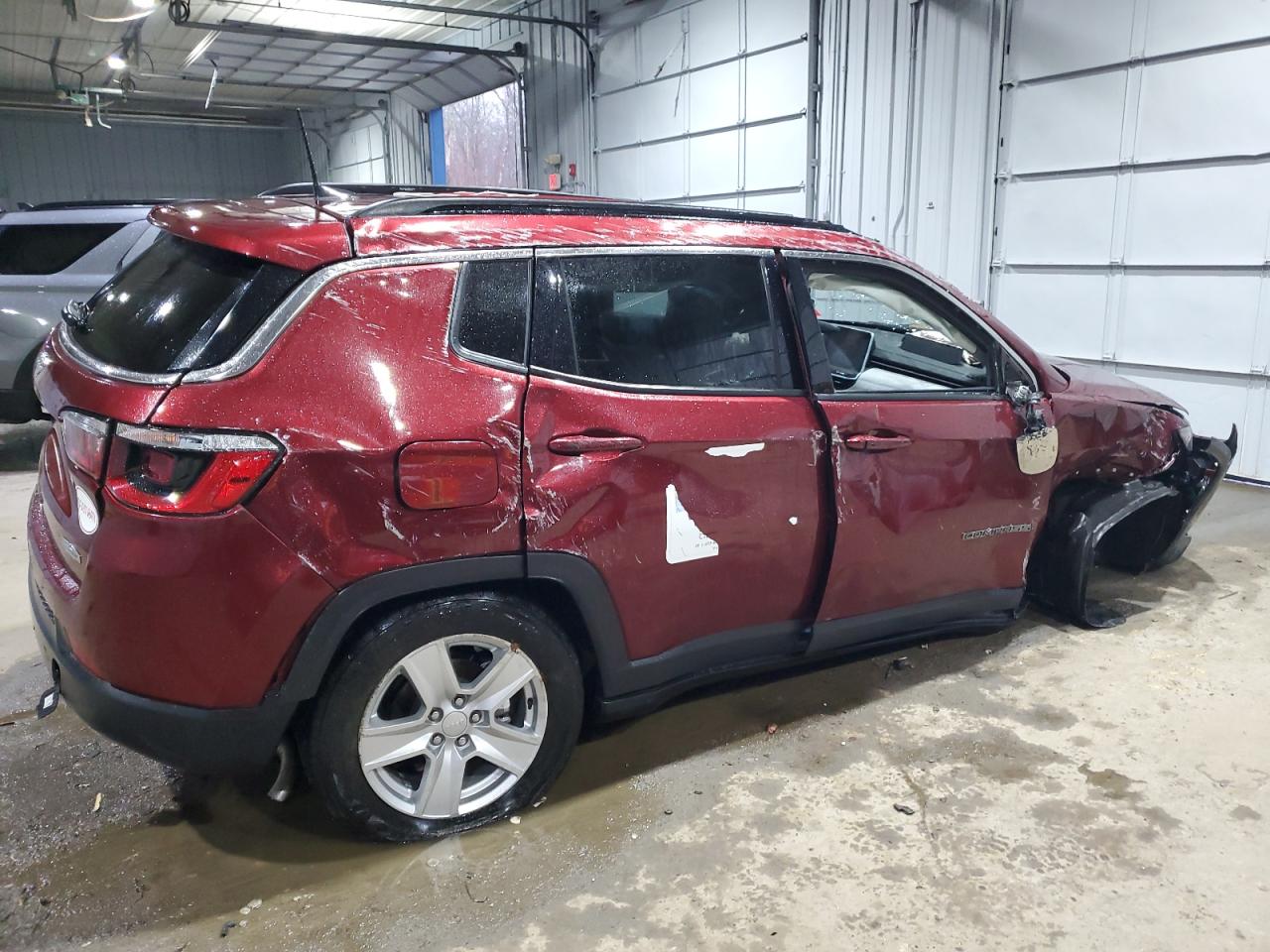 2022 Jeep Compass VIN 3C4NJDBB4NT153516 Copart auction photo, all over / front end damage thumbnail 3