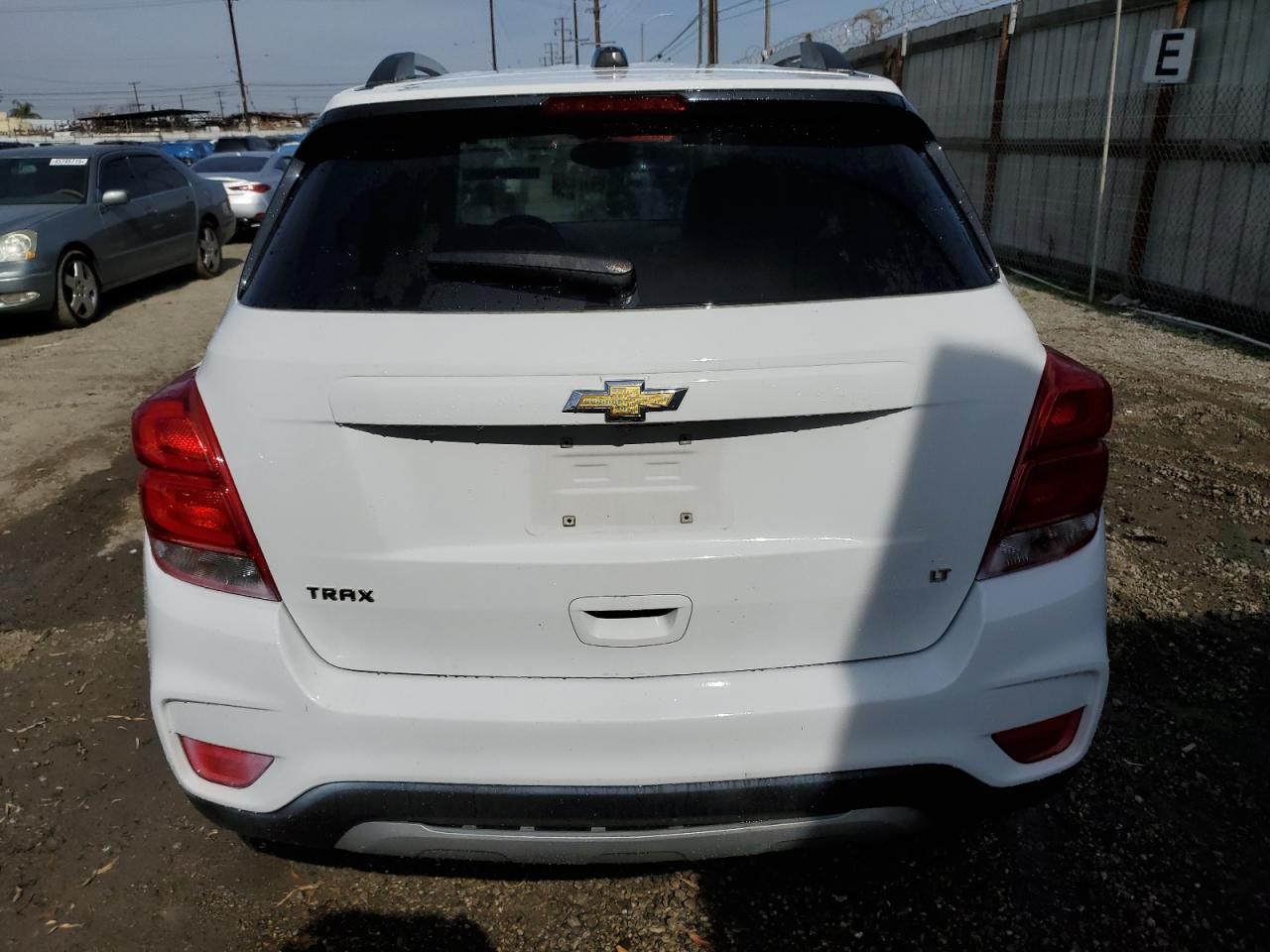 2019 Chevrolet Trax VIN KL7CJLSB7KB963928 Copart auction photo, front end / side damage thumbnail 6