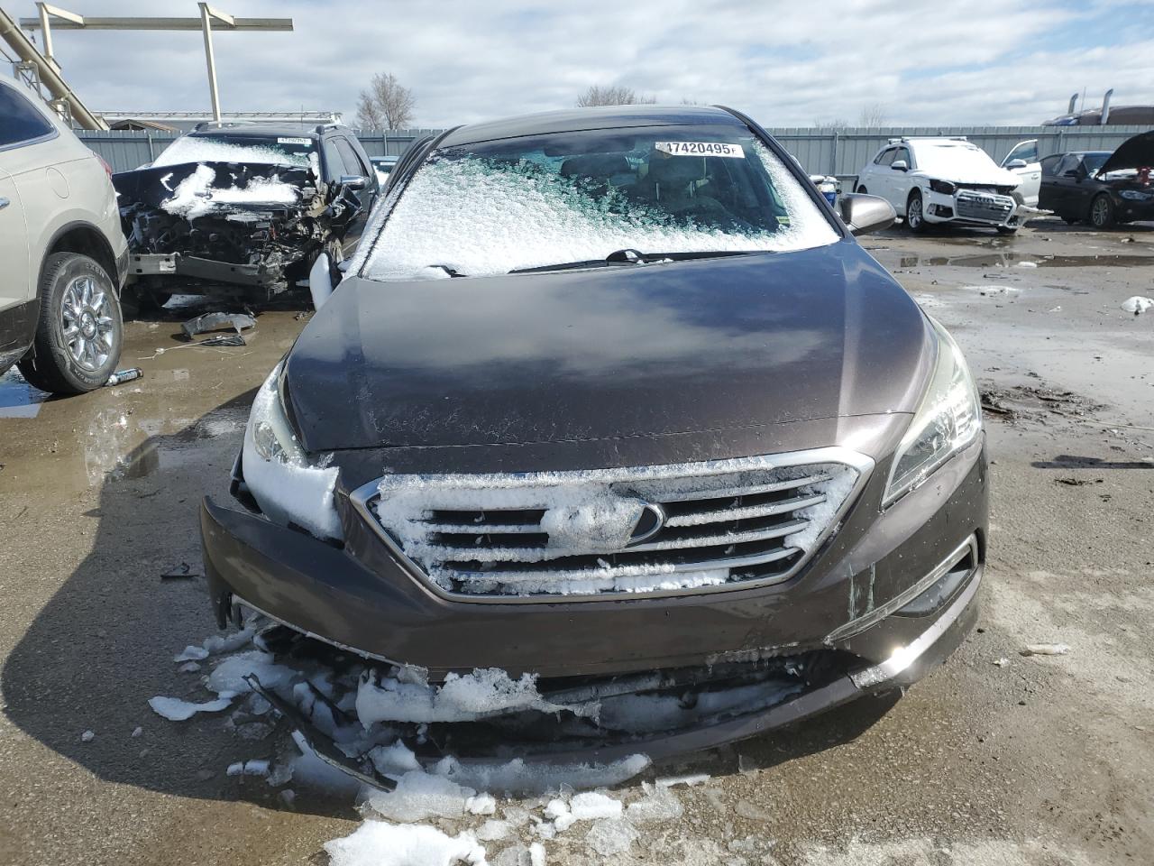 2015 Hyundai Sonata VIN 5NPE24AF2FH237014 Copart auction photo, side / front end damage thumbnail 5