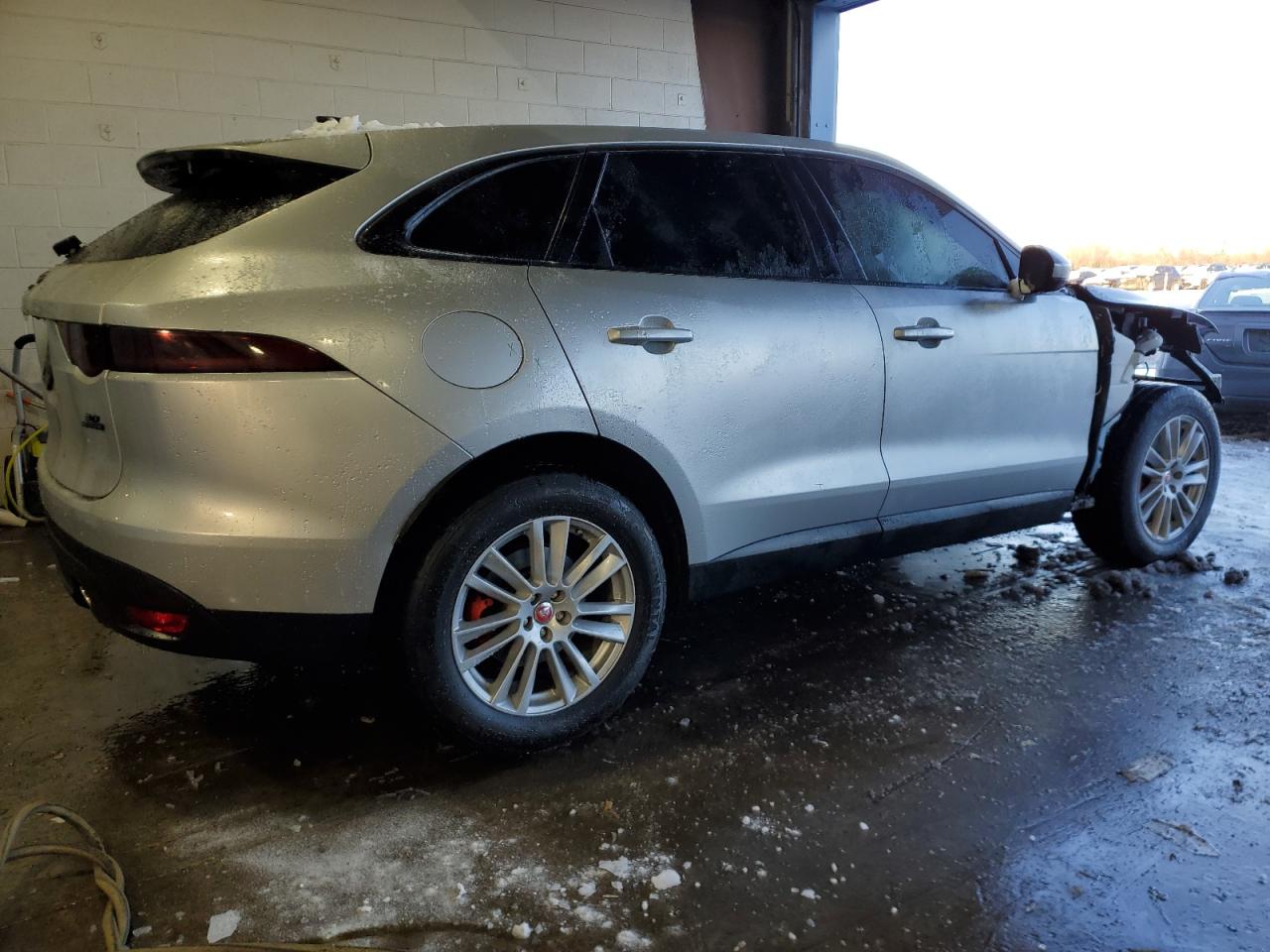2020 Jaguar F-Pace VIN SADCK2GX4LA640463 Copart auction photo, front end damage thumbnail 3