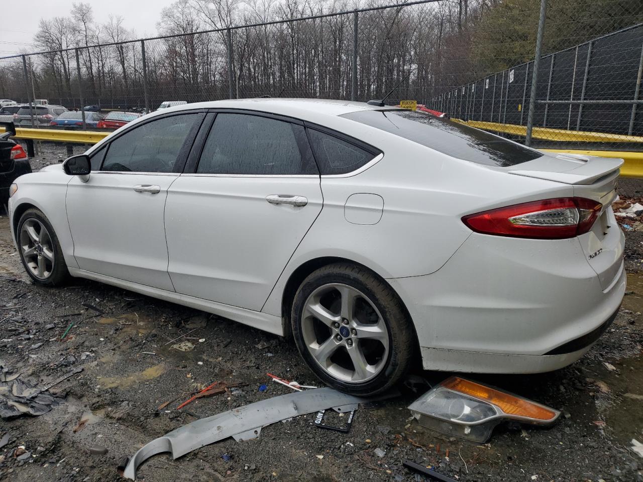 2015 Ford Fusion VIN 3FA6P0HD7FR301781 Copart auction photo, minor dent/scratches damage thumbnail 2