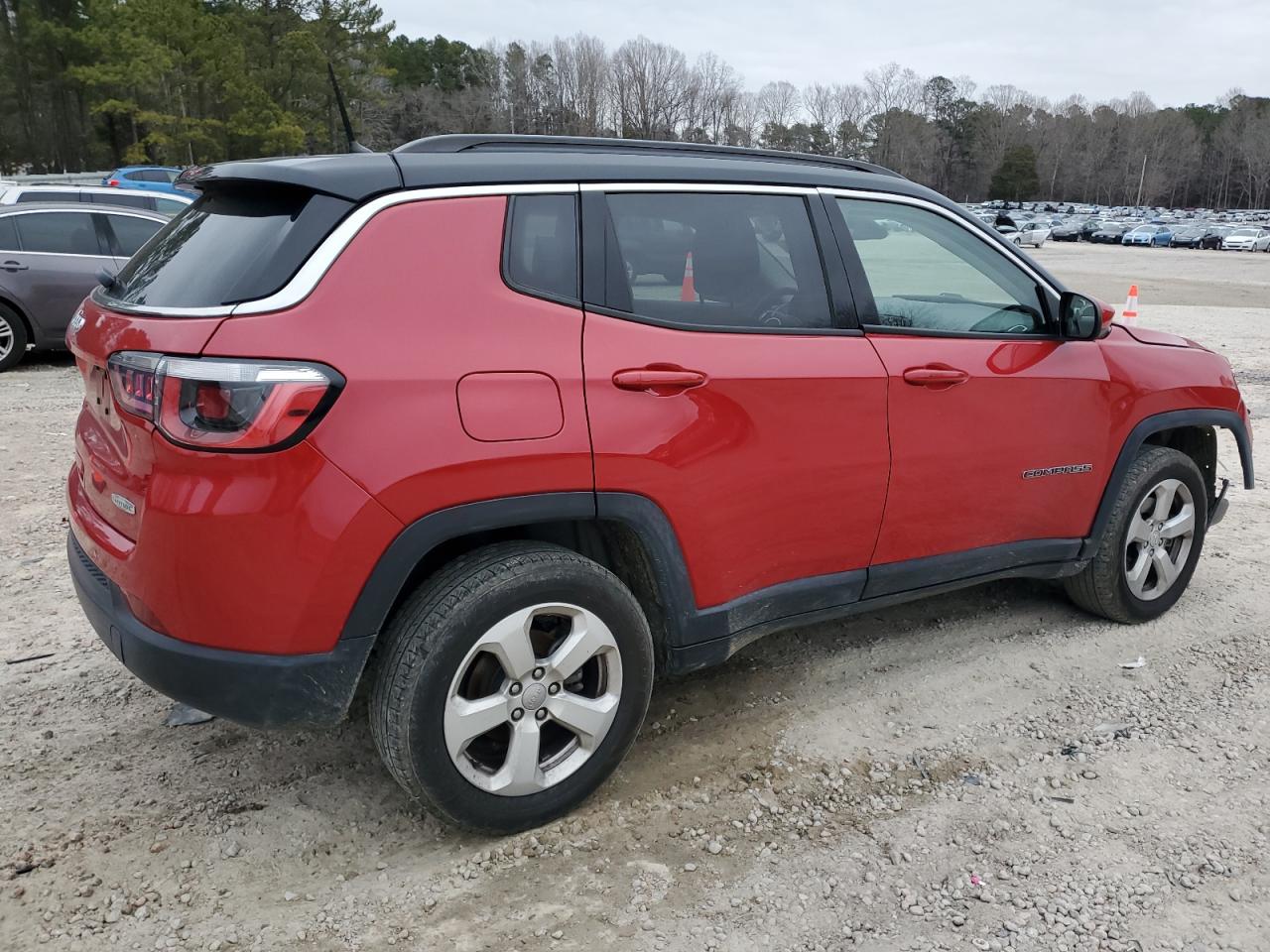 2018 Jeep Compass VIN 3C4NJDBB8JT233010 Copart auction photo, front end damage thumbnail 3