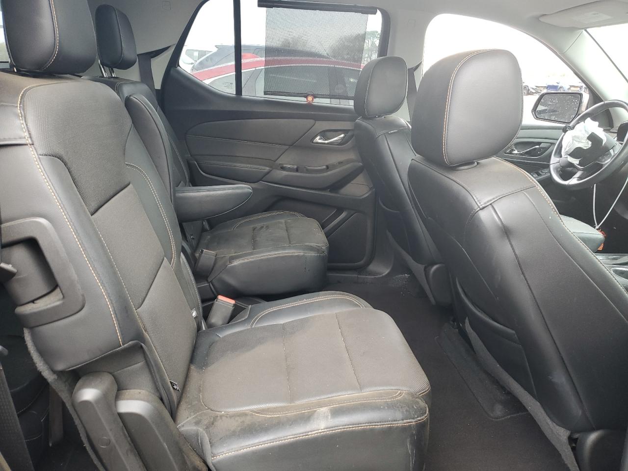 2018 Chevrolet Traverse VIN 1GNERKKW4JJ126308 Copart auction photo, front end damage thumbnail 11