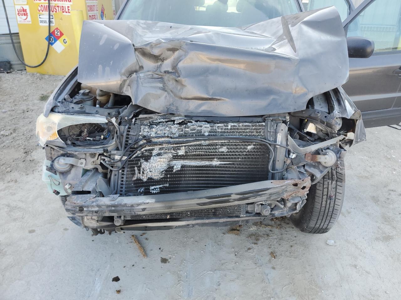 2005 Ford Escape VIN 1FMYU02Z95KE33164 Copart auction photo, front end / mechanical damage thumbnail 13