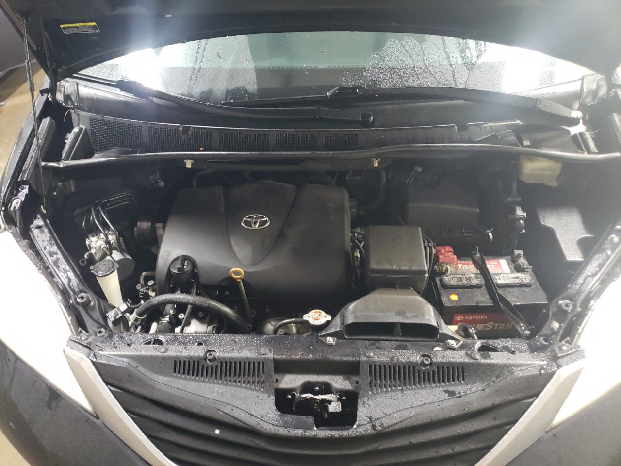 2017 Toyota Sienna VIN 5TDKZ3DC3HS794215 Copart auction photo, side damage thumbnail 12