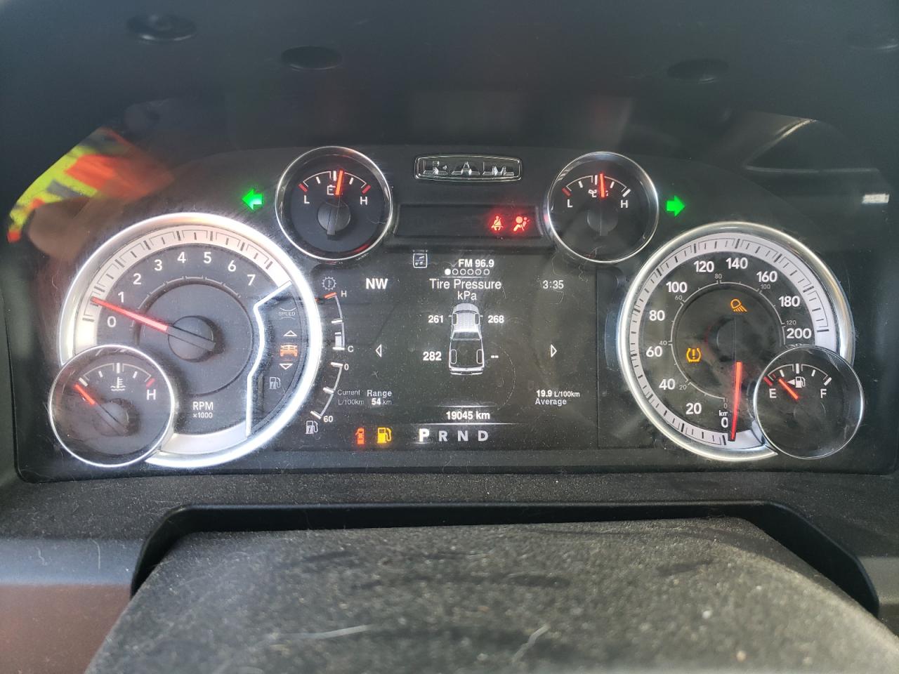 2019 RAM 1500 VIN 1C6RR7LT3KS744346 Copart auction photo, vandalism / front end damage thumbnail 8