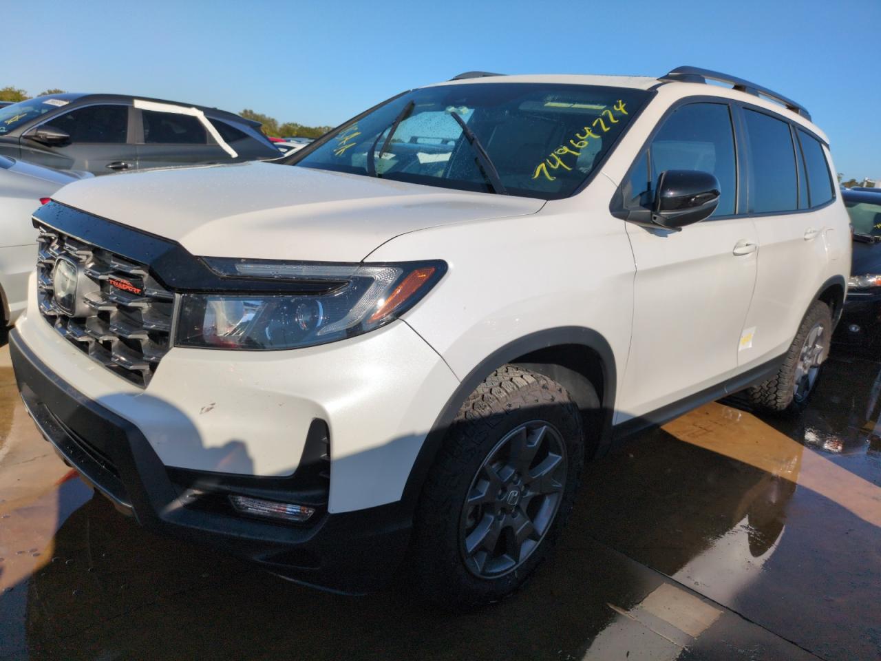 2024 Honda Passport VIN 5FNYF8H60RB002452