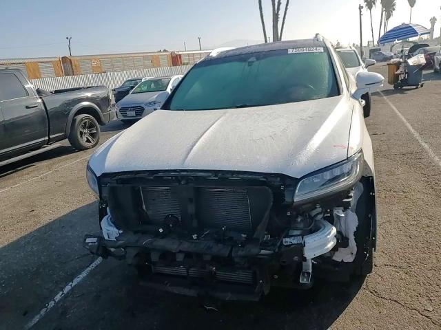 2020 Lincoln Nautilus VIN 2LMPJ9JP2LBL34111 Copart auction photo, front end / rear end damage thumbnail 11