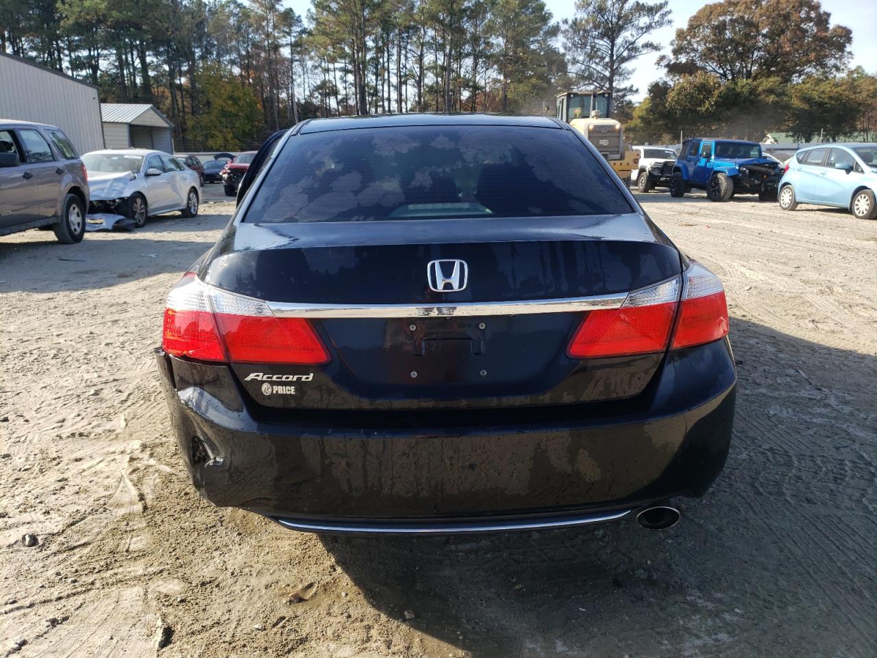 2014 Honda Accord VIN 1HGCR2F30EA067233 Copart auction photo, side / rear end damage thumbnail 6