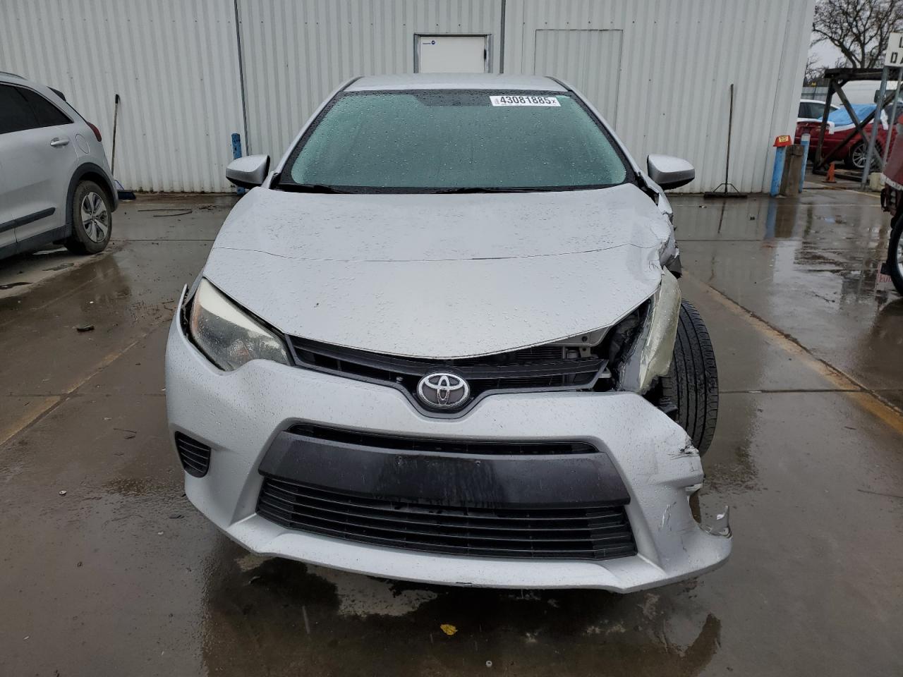 2015 Toyota Corolla VIN 5YFBURHE4FP306392 Copart auction photo, front end damage thumbnail 5