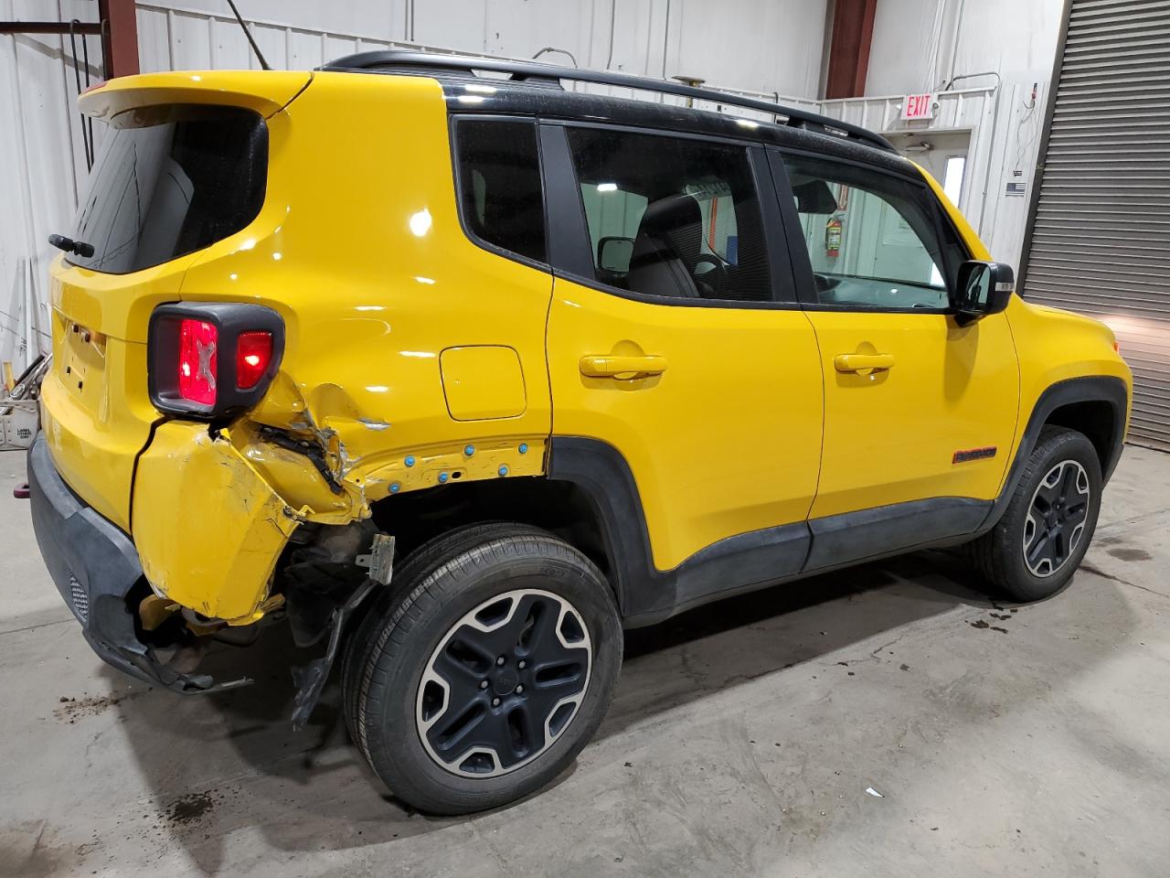 2017 Jeep Renegade VIN ZACCJBCB8HPG00077 Copart auction photo, rear end damage thumbnail 3