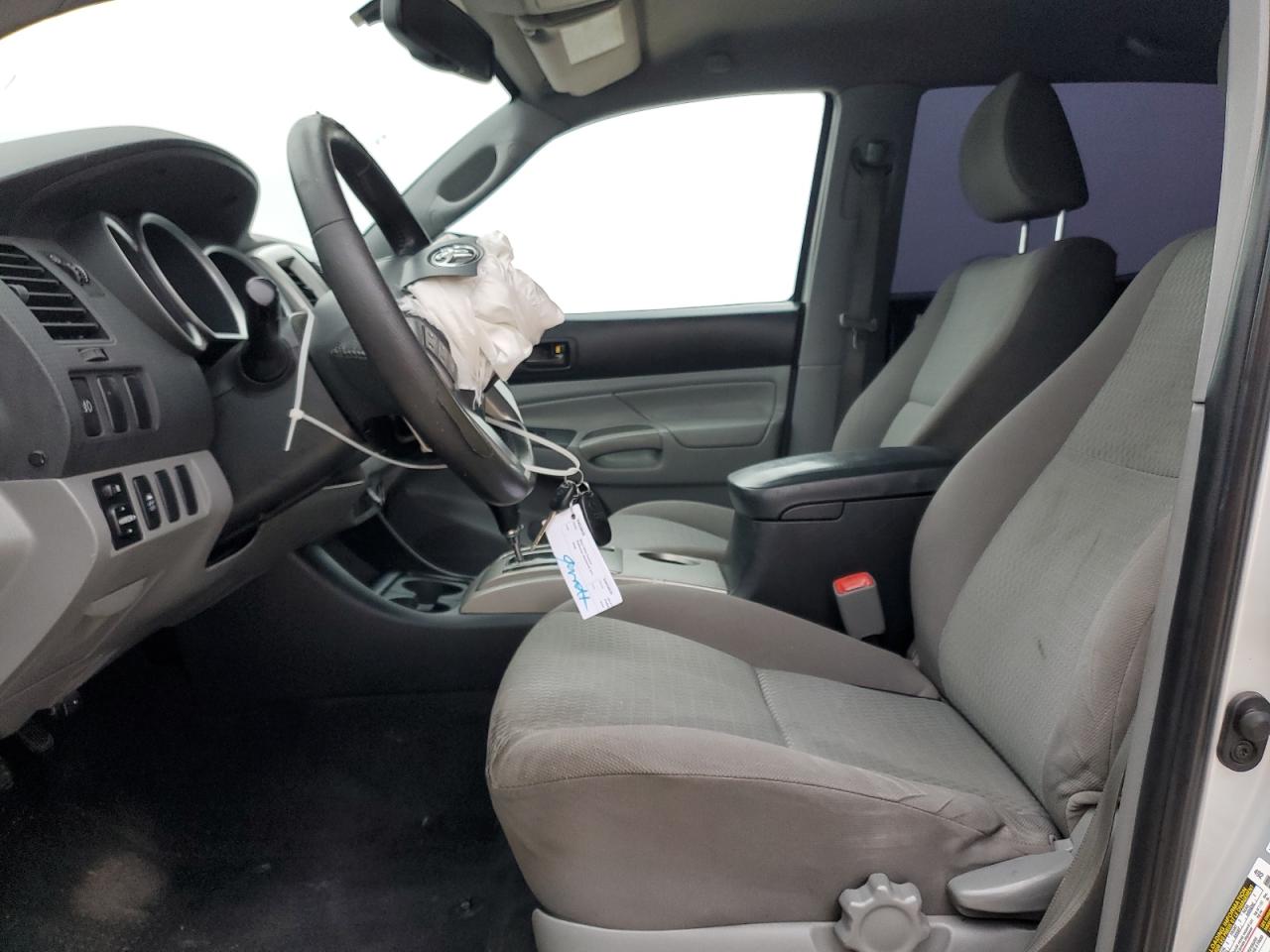 2013 Toyota Tacoma VIN 5TFJU4GN9DX041211 Copart auction photo, front end / minor dent/scratches damage thumbnail 7