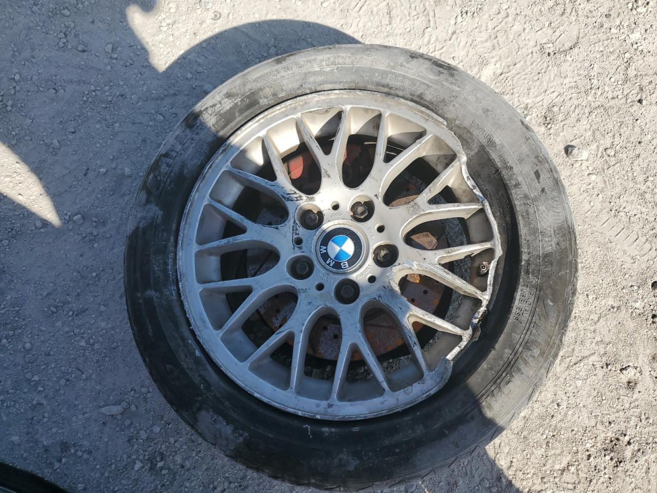 2000 BMW 3er VIN WBAAM5345YJR57702 Copart auction photo, front end / minor dent/scratches damage thumbnail 12