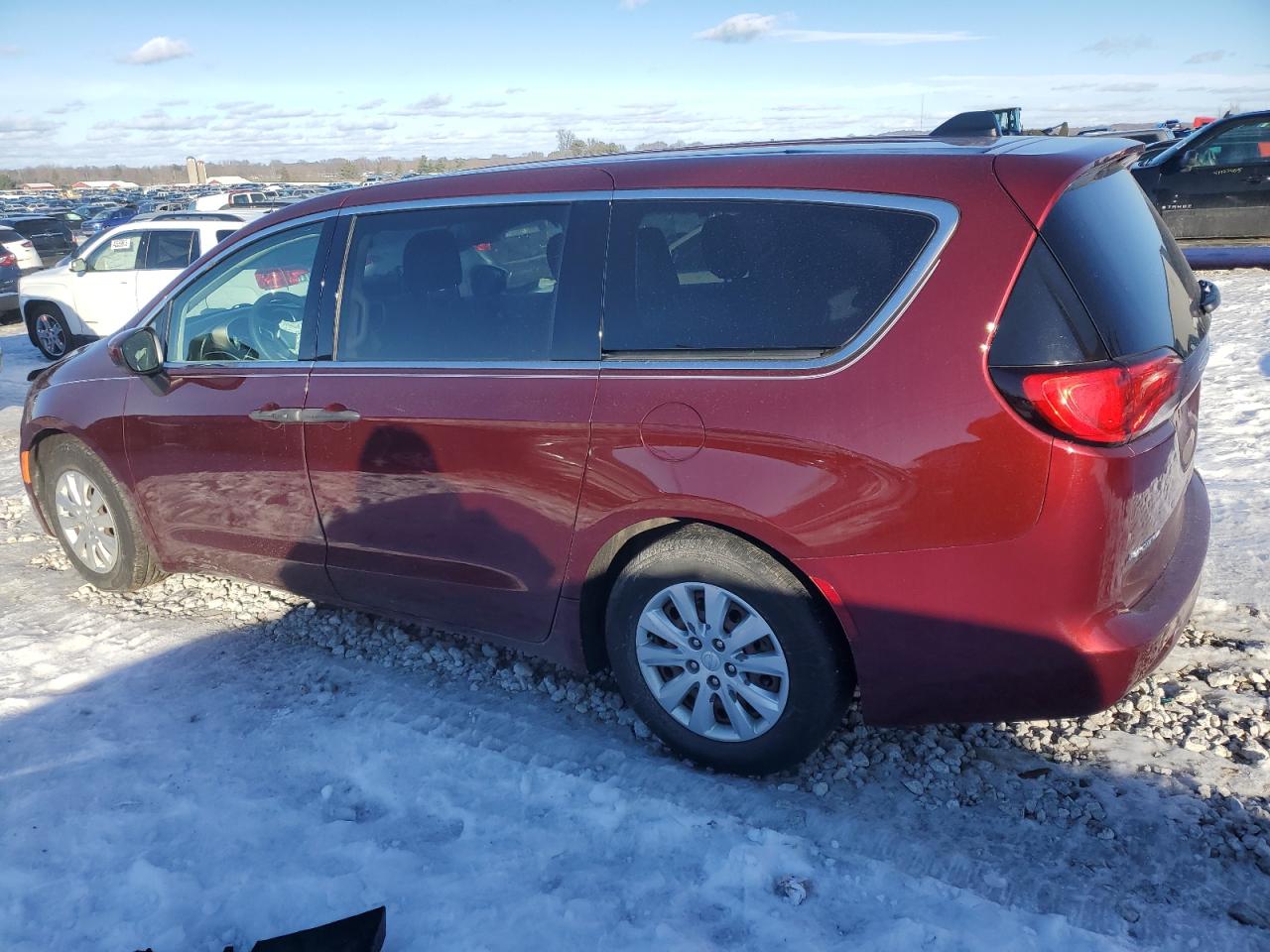 2018 Chrysler Pacifica VIN 2C4RC1AGXJR315864 Copart auction photo, front end damage thumbnail 2