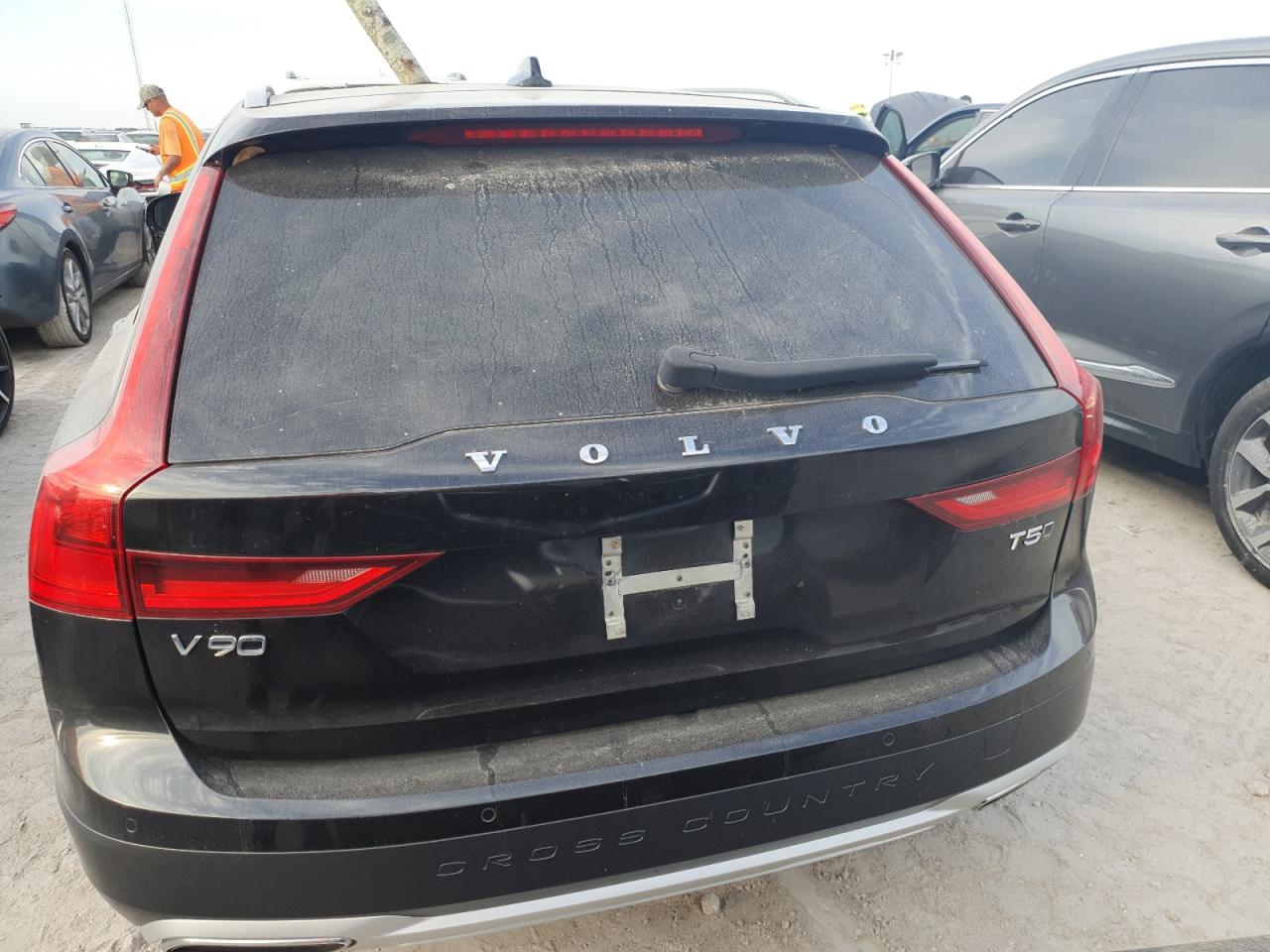 2018 Volvo V90 VIN YV4102NK7J1020104 Copart auction photo, frame damage / water/flood damage thumbnail 6