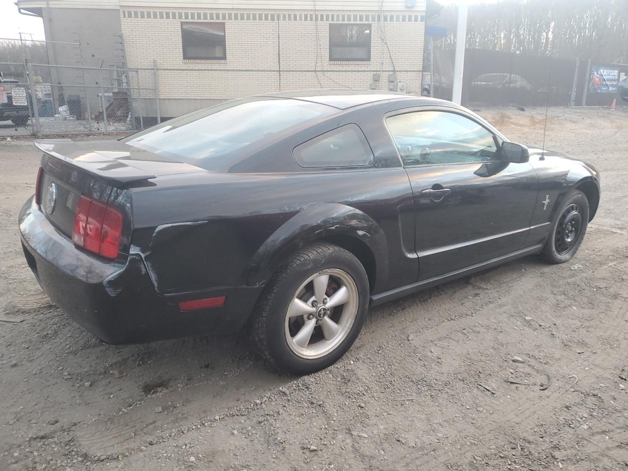 2007 Ford Mustang VIN 1ZVFT80N075237867 Copart auction photo, mechanical / minor dent/scratches damage thumbnail 3