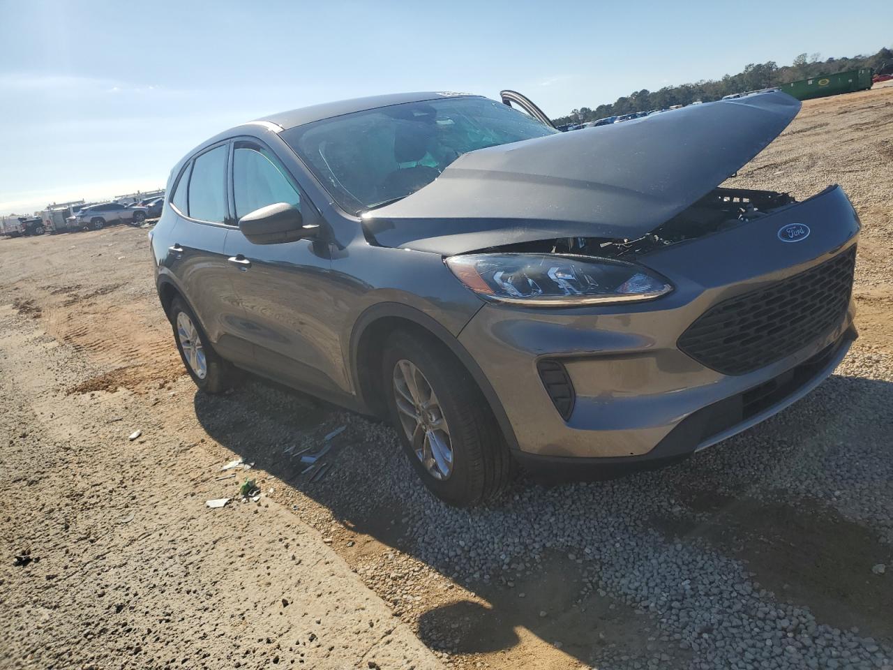 2022 Ford Escape VIN 1FMCU0F66NUA04739 Copart auction photo, front end / side damage thumbnail 4